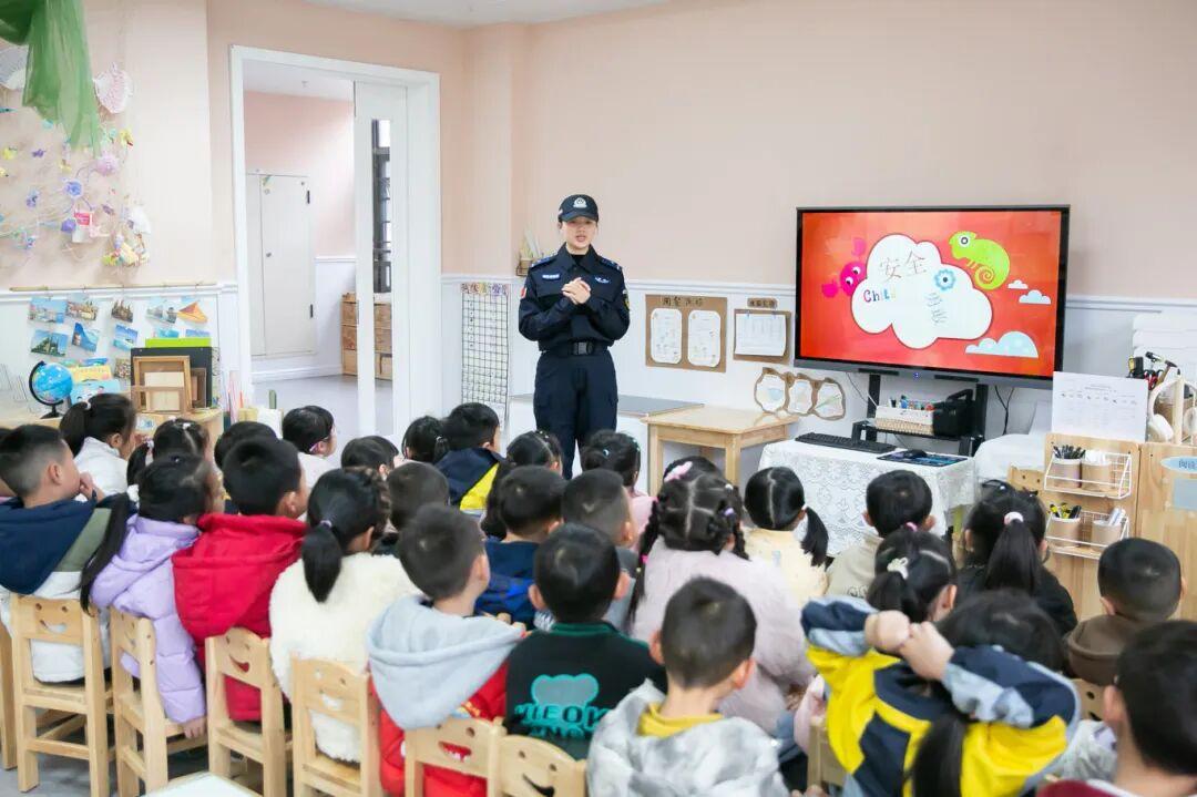 圖3 授課現場2.jpg 圖3 授課現場2.jpg