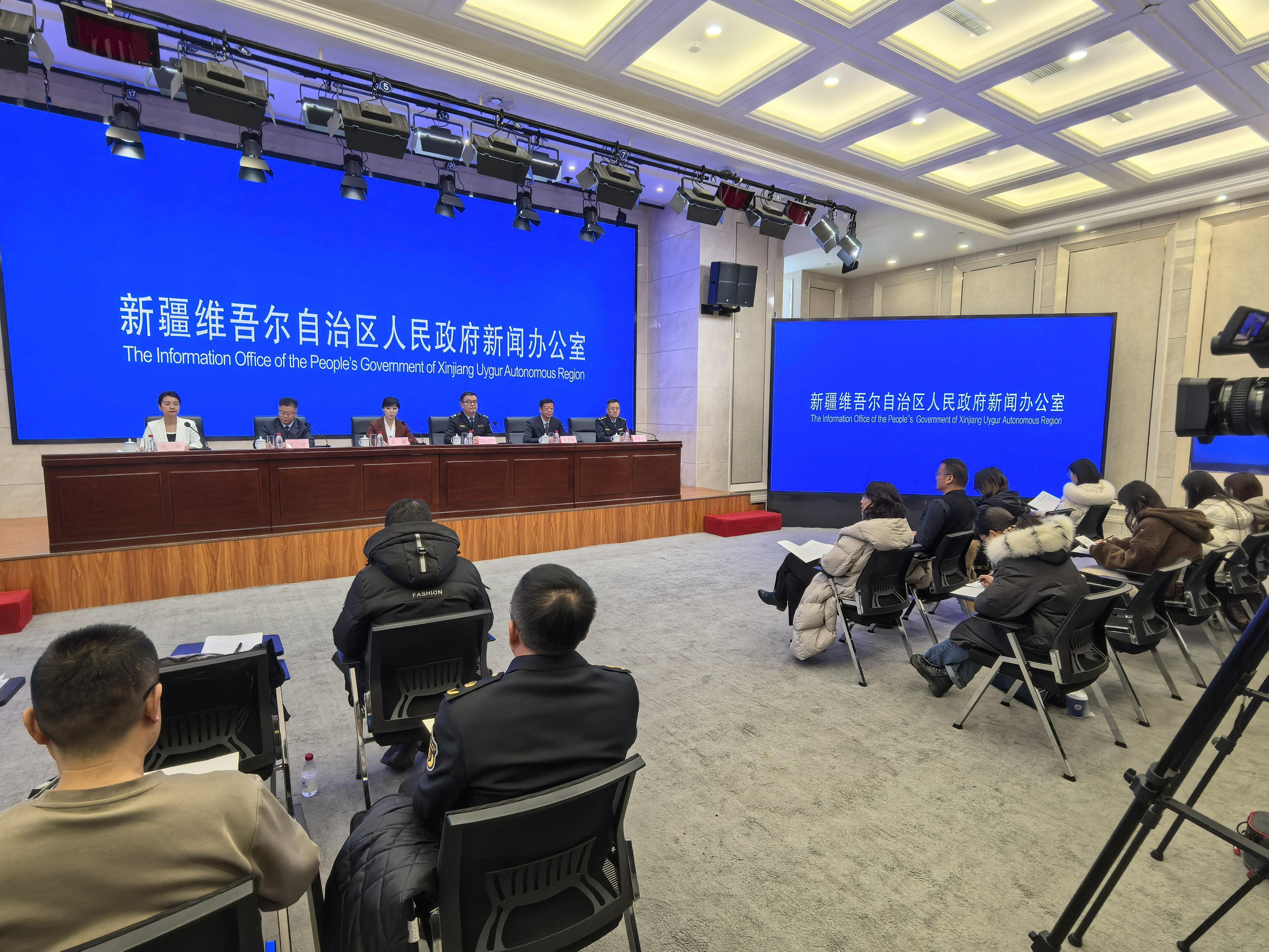 新疆自然資源廳：涉企執(zhí)法嚴格依法適用“清單” 避免“一刀切”“過度罰”